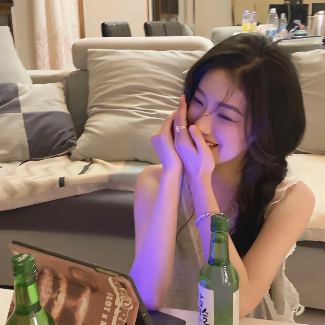 素人嘉宾假唱穿帮，一夜掉粉百万，一个月引热议